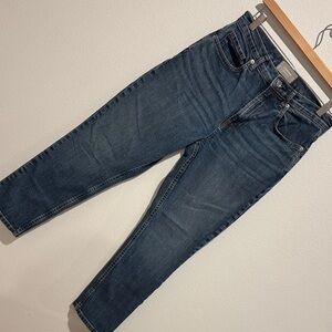 Everlane Women’s “The Cheeky Jean” Cropped Jeans